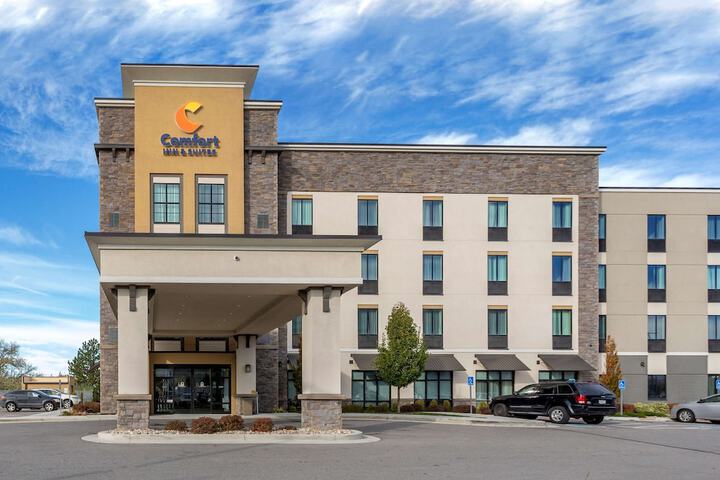 Hotel 2 of 98