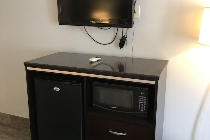 Room 46 of 68