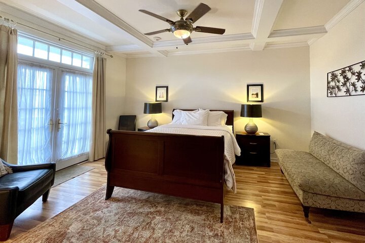 Room 6 of 97