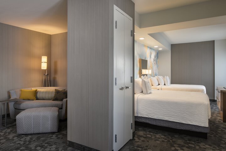 Room 30 of 53