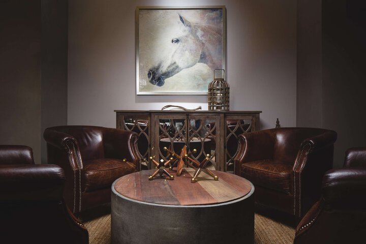 Hotel Renovo Des Moines UrbandaleTapestry Collection Hilton
