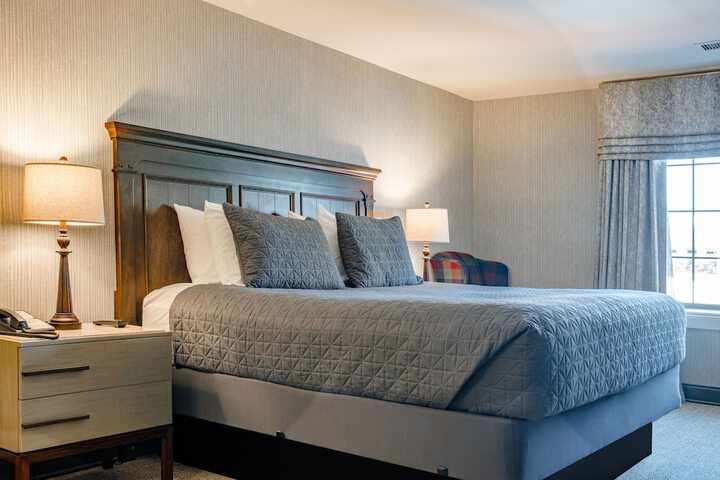 Red Coach Inn