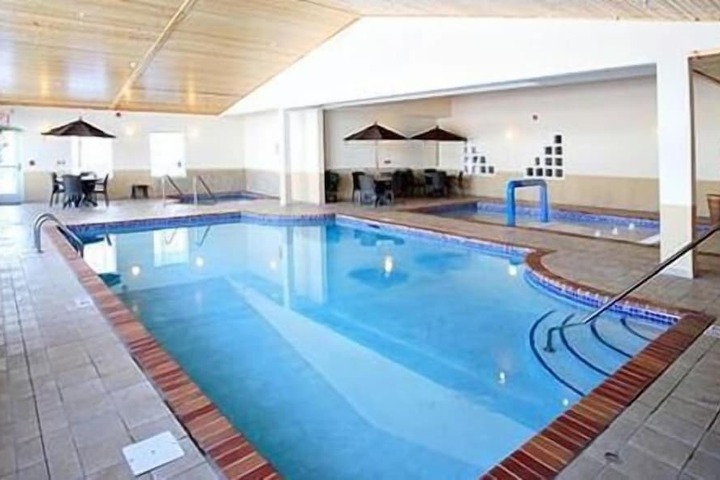 GrandStay Residential Suites Hotel
