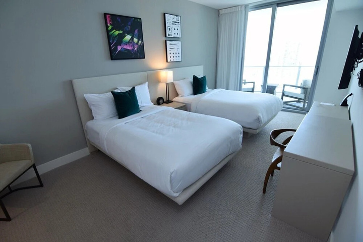 Hyde-1508 / Incredible Ocean View 2 Bed 2 Bath