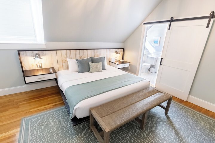 Room 48 of 69
