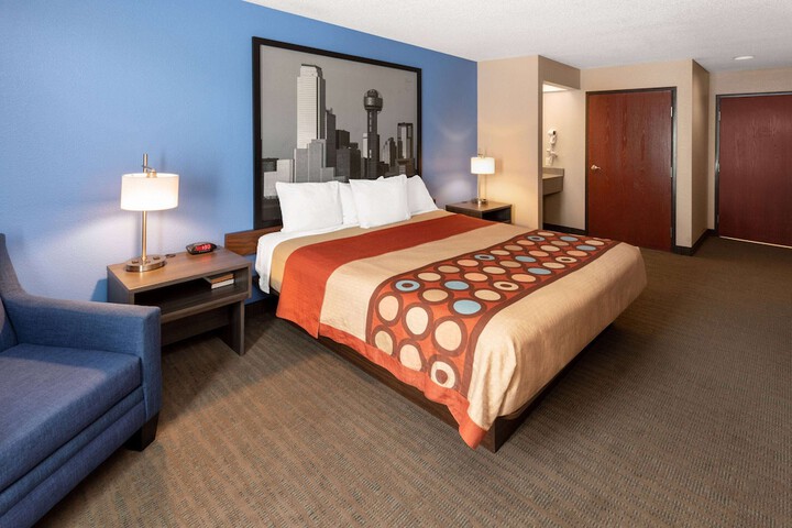 Super 8 by Wyndham Garland / Rowlett/East Dallas Area