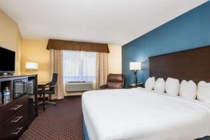Americinn Lodge and Suites Eagle