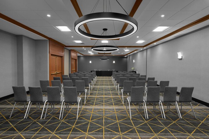 Holiday Inn Hasbrouck Heights-Meadowlands by IHG