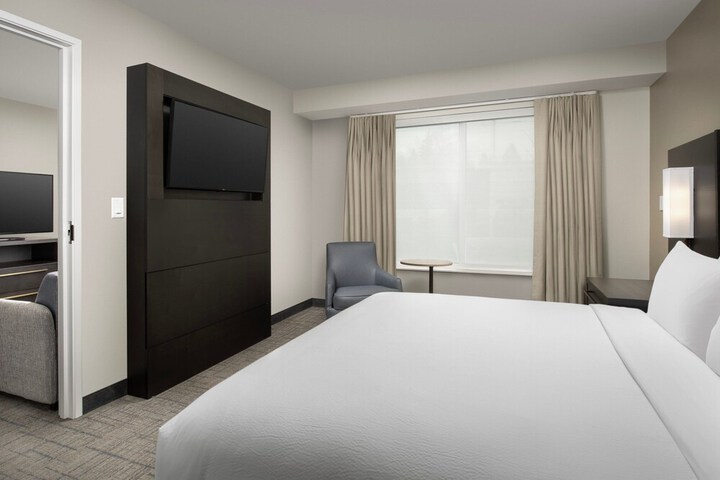 Room 14 of 46