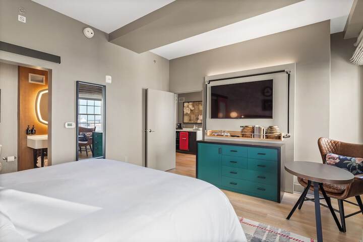 Hotel Indigo Baton Rouge Downtown by IHG