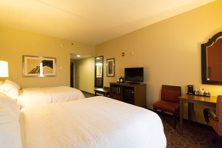 Room 71 of 83
