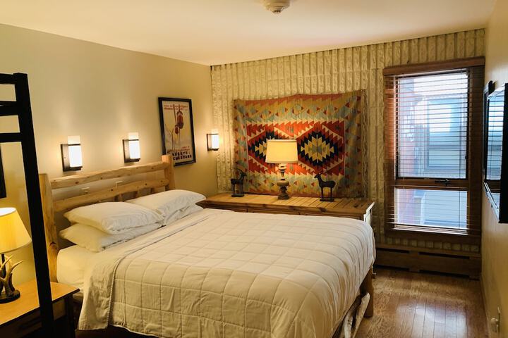 Room 8 of 15