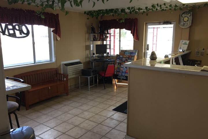Budget Inn and Suites Colby
