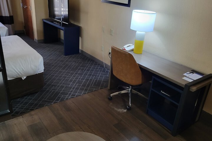 Room 39 of 69