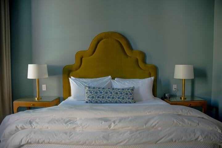 The Woodward Hotel