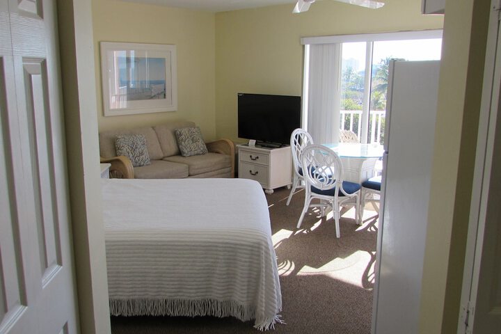 Edison Beach House