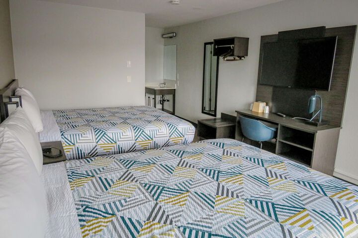 Room 22 of 37