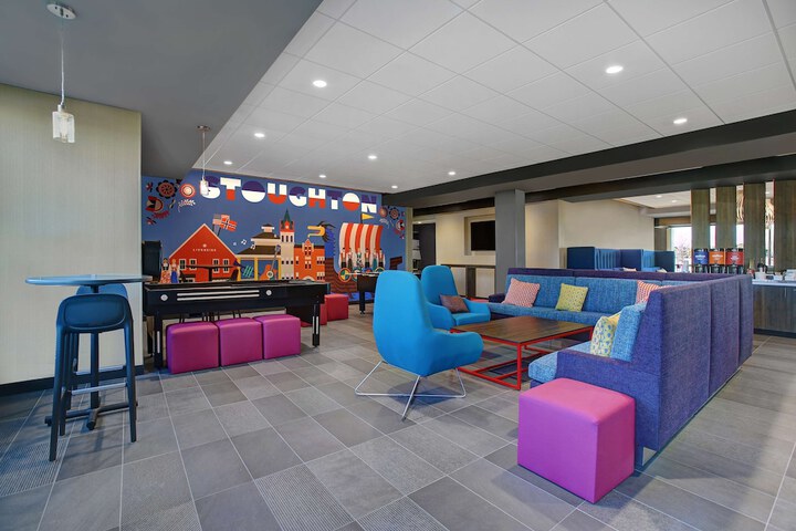 Tru by Hilton Stoughton