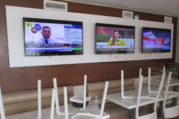 Hotel Interior 22 of 82