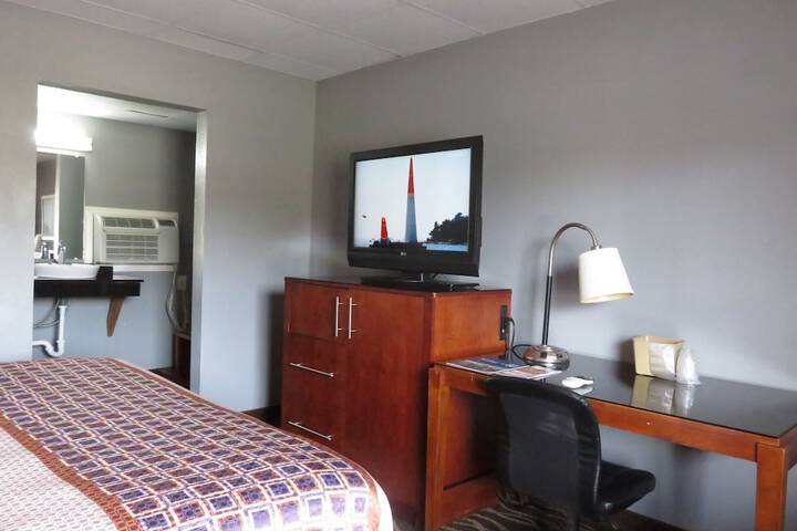 Room 32 of 44