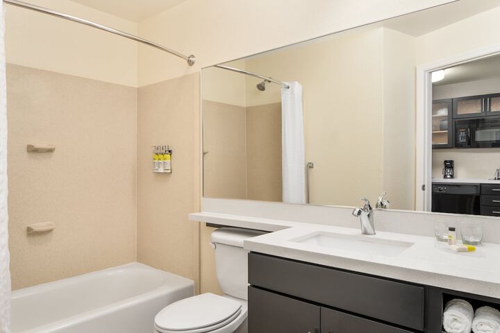 Room 16 of 35