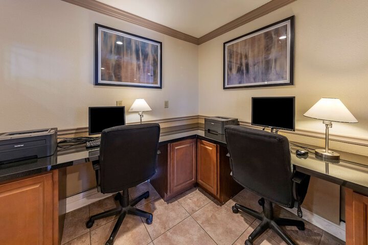 Business Center 42 of 42