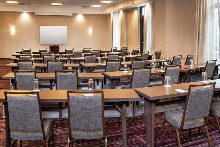 Courtyard by Marriott Dunn Loring Fairfax