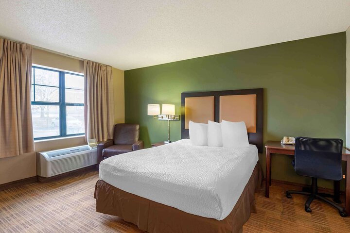 Room 18 of 38