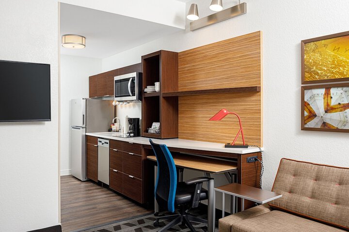 Room 17 of 26