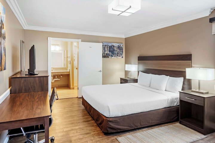Room 11 of 47