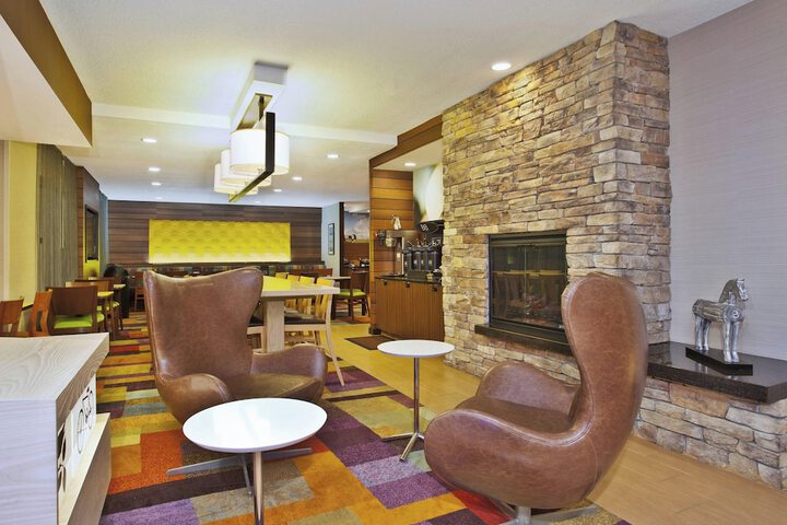 Hotel Interior 9 of 17