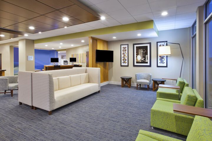 Hotel 4 of 59