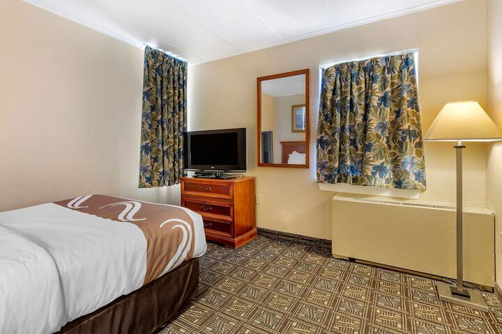 Room 43 of 110