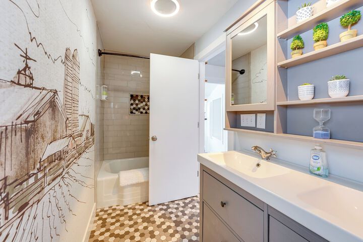 city Girl Farmhouse in Hudsonville w / Hot Tub