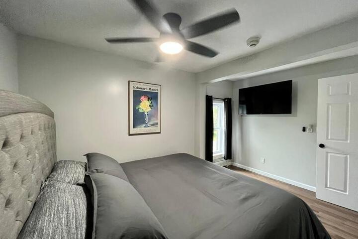 5 Bed 3 bath Apt Near Jiminy Peak Berkshires
