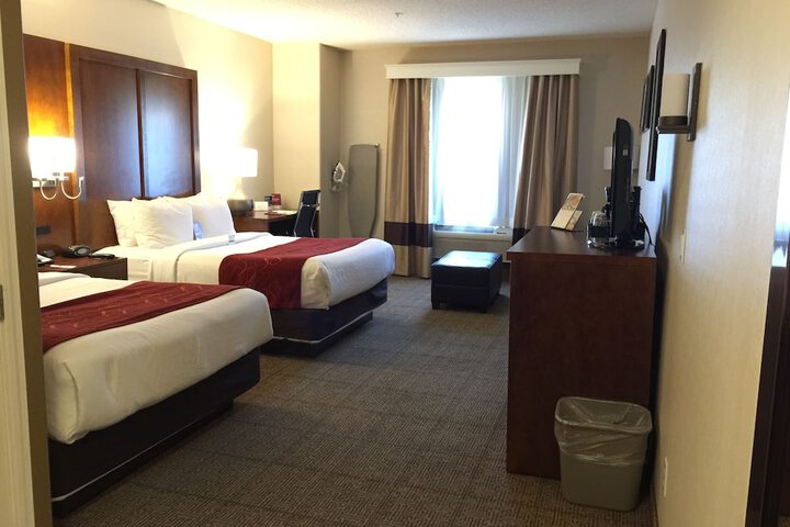 Comfort Suites Near Six Flags Magic Mountain