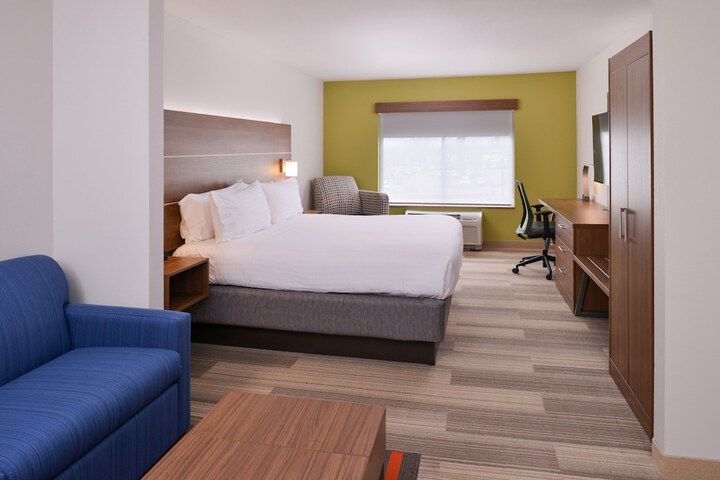 Room 25 of 46