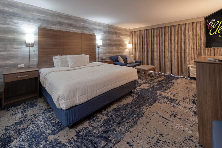 Room 7 of 14
