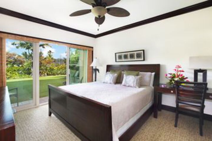 Waipouli Beach Resort E105 by RedAwning