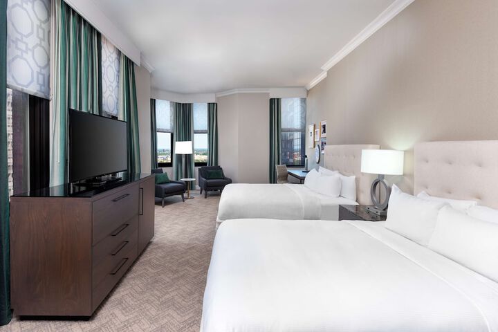 Room 28 of 44