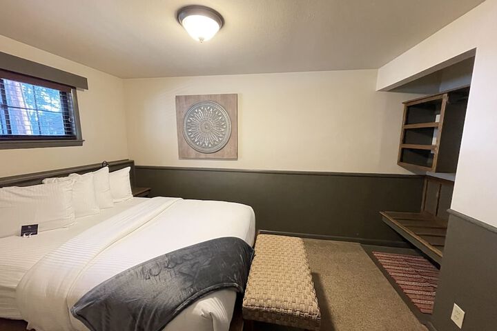 Room 127 of 218