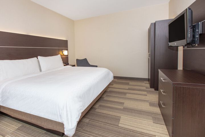 Holiday Inn Express Hotel & Suites Seaside-Convention Center by IHG