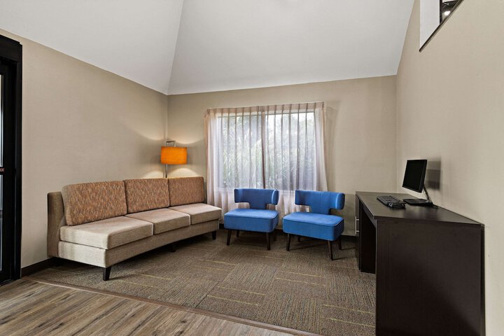 Hotel Interior 15 of 36