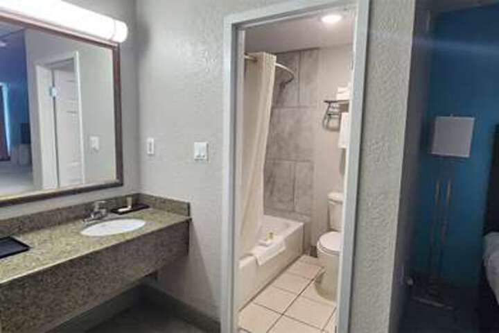 Room 132 of 156