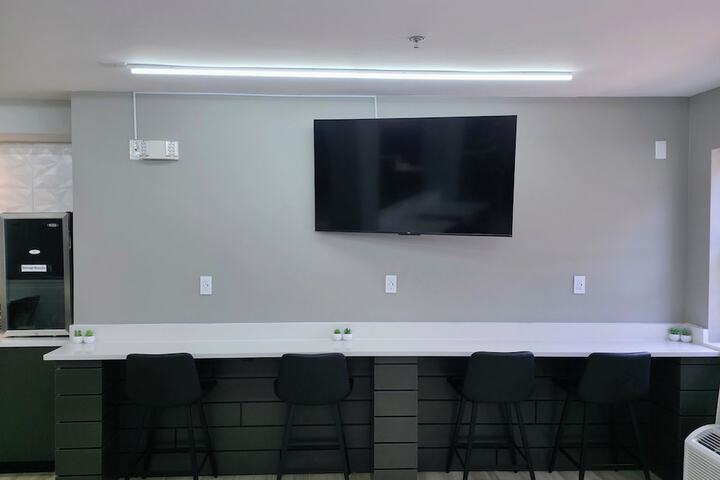 Microtel Inn & Suites by Wyndham Claremore