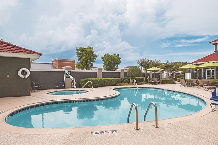 Pool 7 of 44