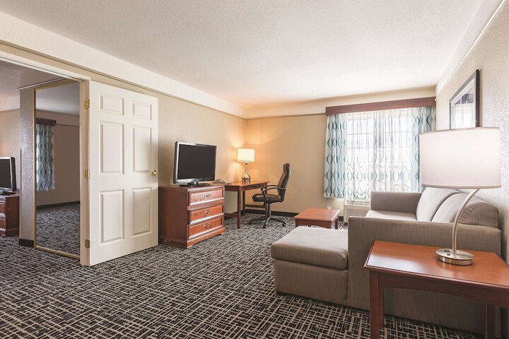 Room 26 of 32