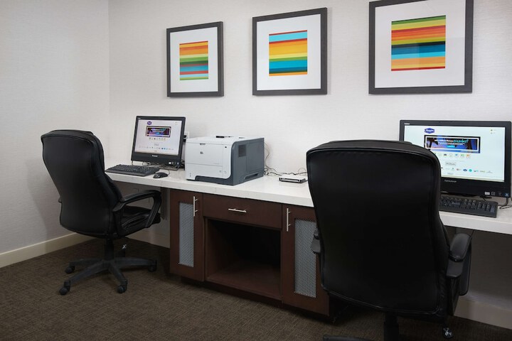 Business Center 52 of 52