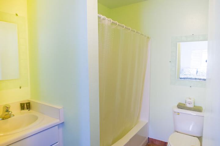 Room 33 of 50