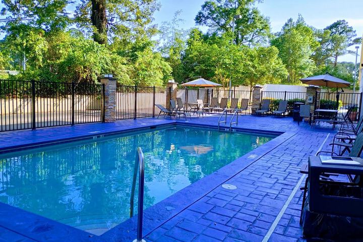 Pool 6 of 32